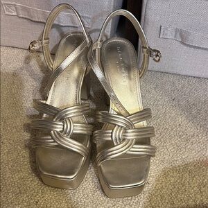 Marc Fisher platinum Knot platform heels